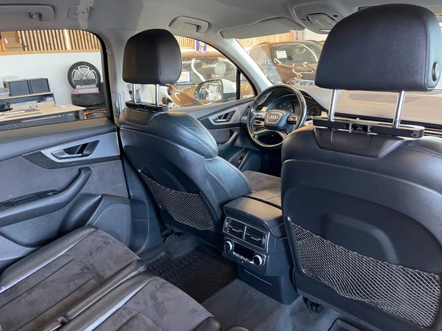 Audi Q7 3.0 TDI quattro *7SITZER*2.HAND*BI-XENON*AHK*