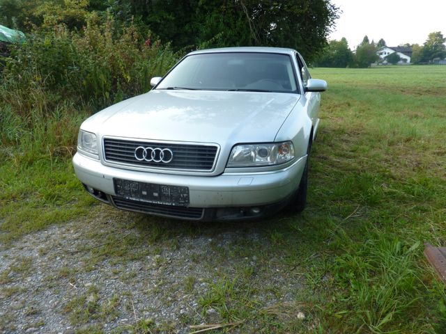Audi A8 3.7 tiptronic quattro