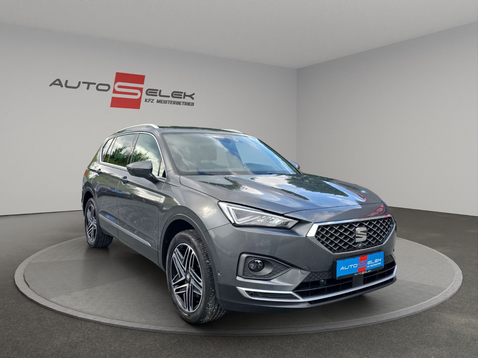 Fahrzeugabbildung SEAT Tarraco Xcellence 4Drive/7-Sitzer/360°