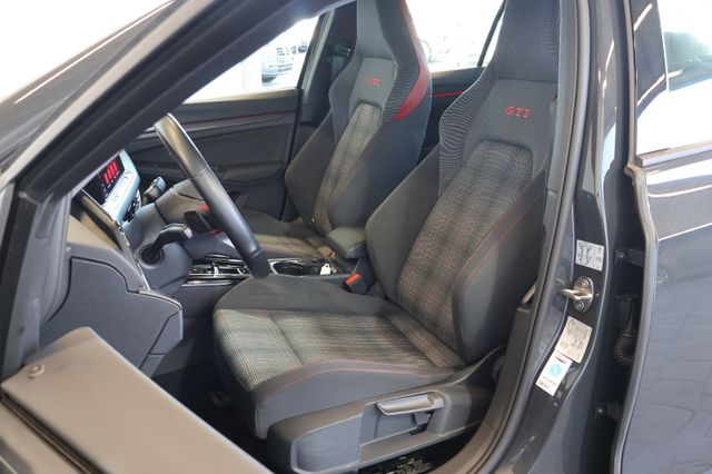 Volkswagen Golf VIII GTI 2.0 TSI AID+ACC+LED+AMBIENT+19"