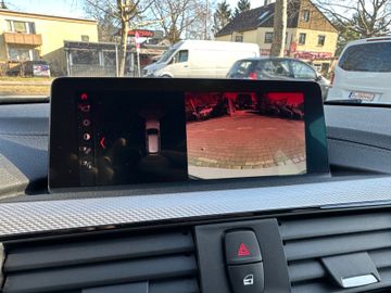Fahrzeugabbildung BMW 320d M-Paket ShadowLine*Kamera*Navi.Proff*SHZ*