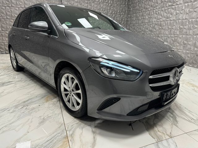 Mercedes-Benz B 200 d *Teilleder-Navi-Leder-Business