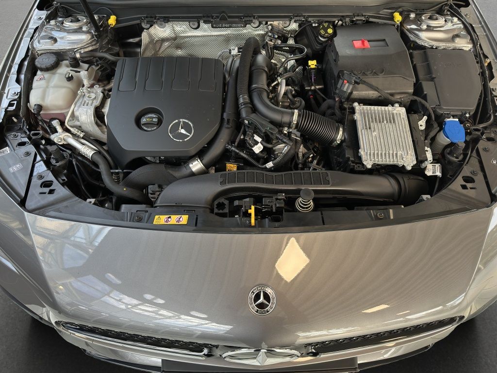 Fahrzeugabbildung Mercedes-Benz CLA 200 Coupé Fernlichtass.*KeyLess*LED*PDC*ACC