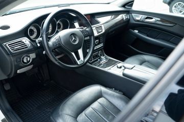 Fahrzeugabbildung Mercedes-Benz CLS SB 350 CDI LEDER KAM LED AHK PANO HARM.KARDO