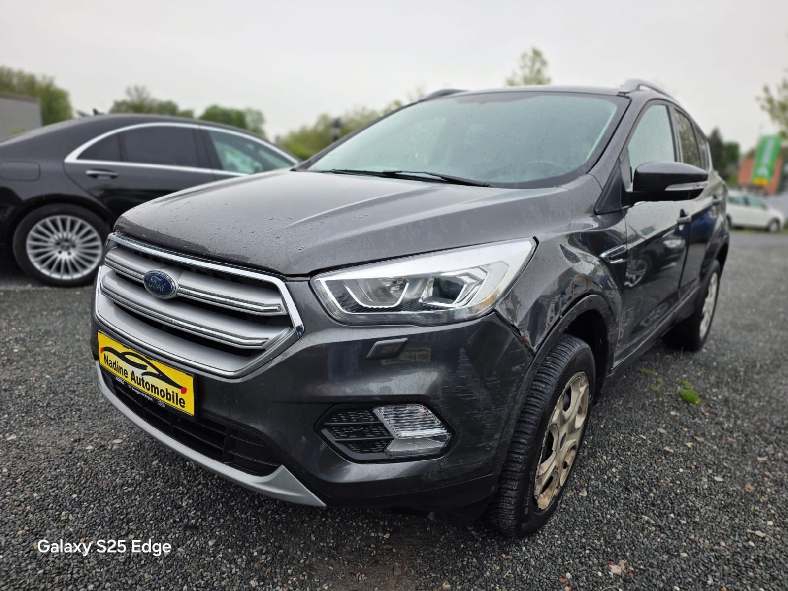Ford Kuga Cool & Connect