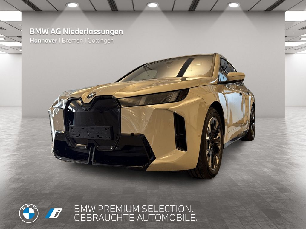 BMW iX xDrive60 M Sport Bowers & Wilkins AHK Kamera
