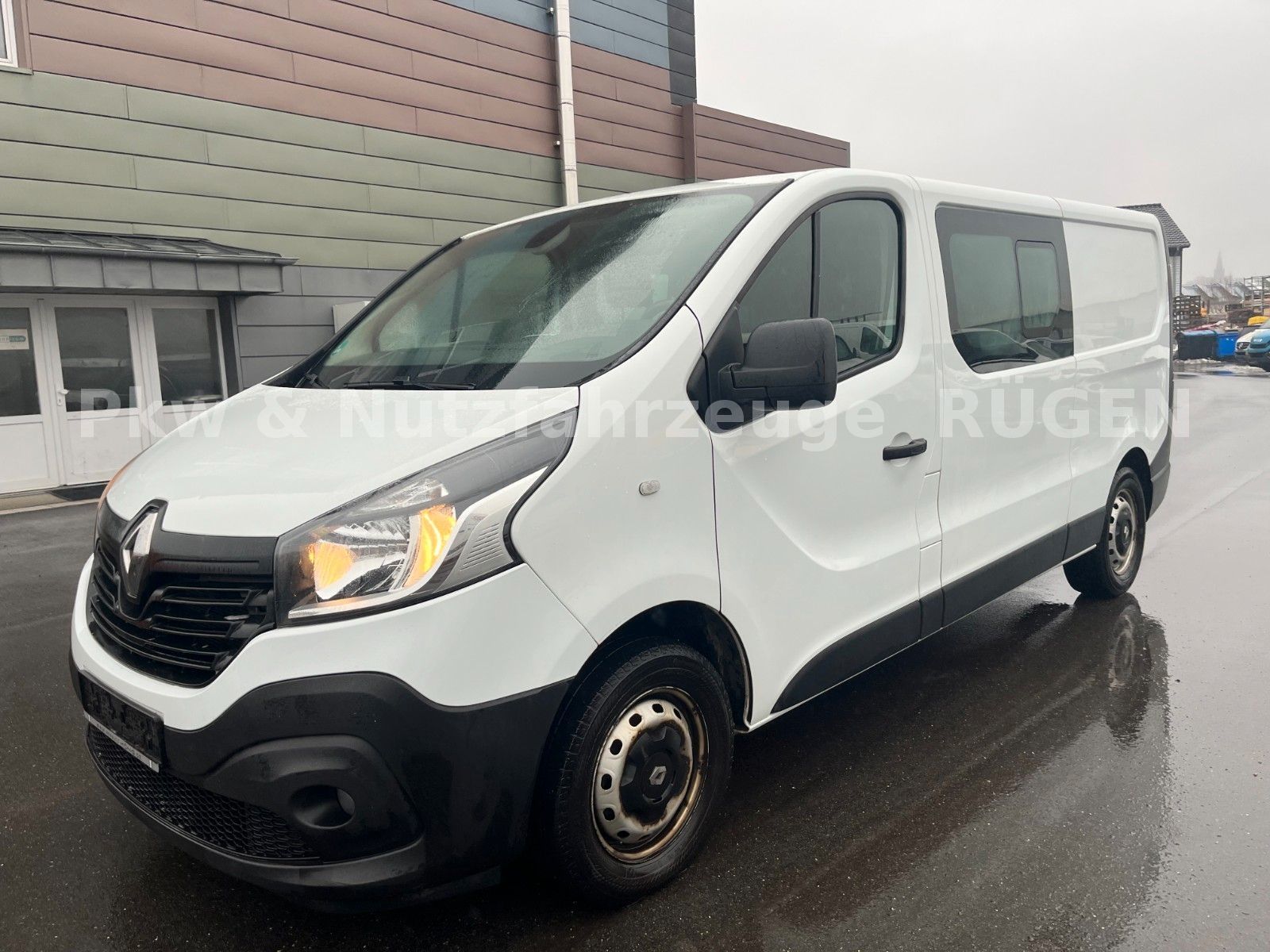 Renault Trafic - 1