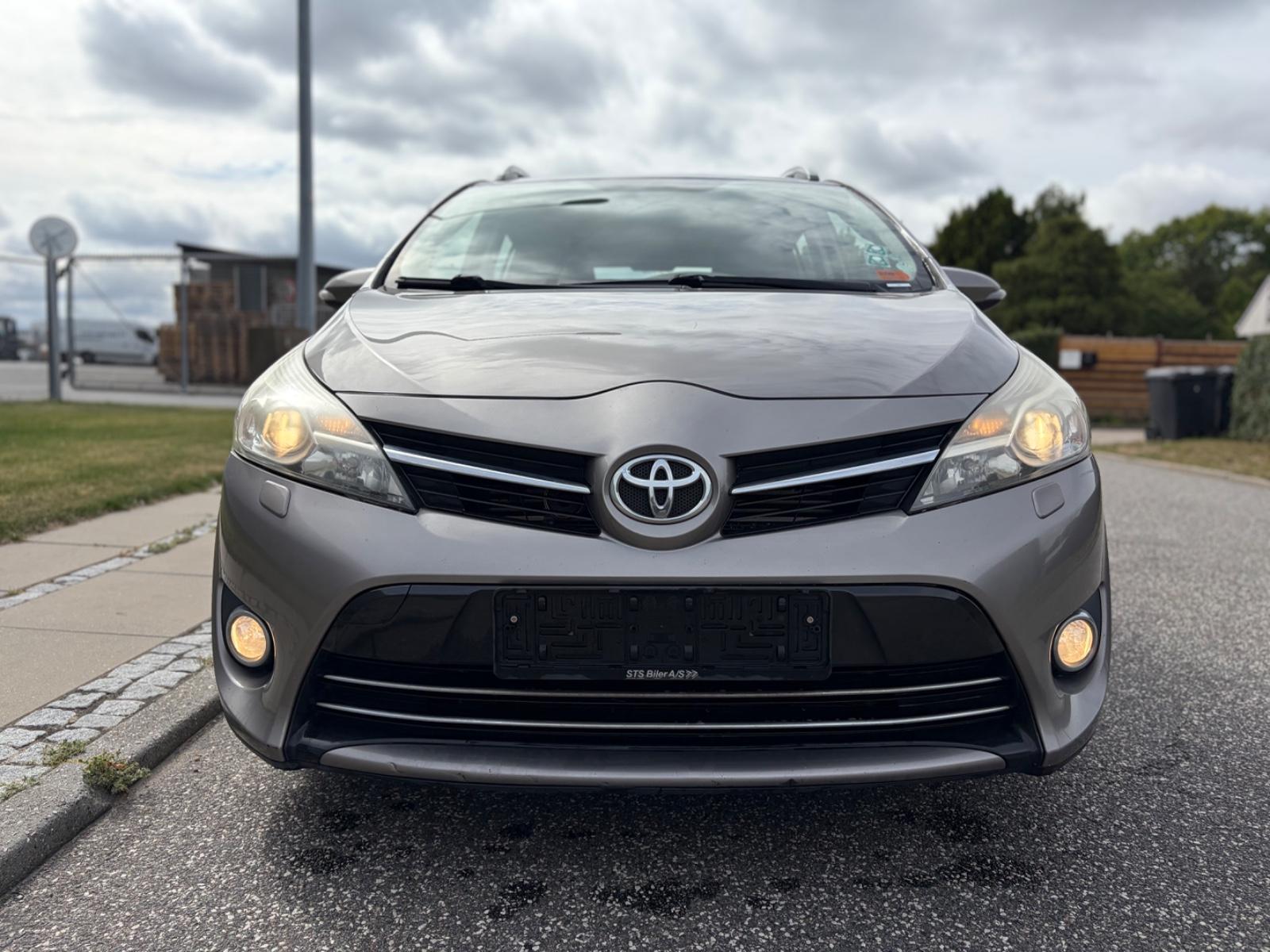 Toyota Verso, 2015