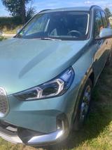 BMW iX1 eDrive20 - AHK,Sound,Pano,360°Kamera,Head-up