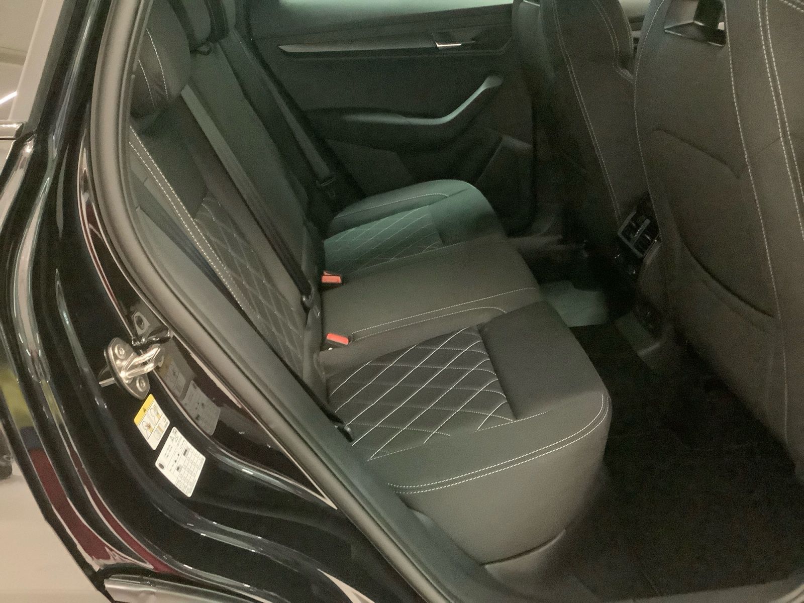 Karoq Sportline TDI 110 kW DSG NAVI LED AHK