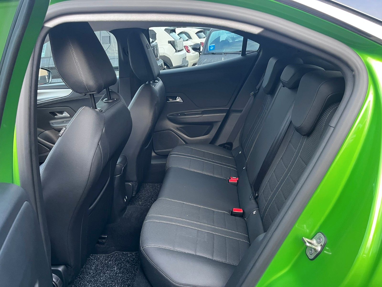 Fahrzeugabbildung Opel Mokka Elegance