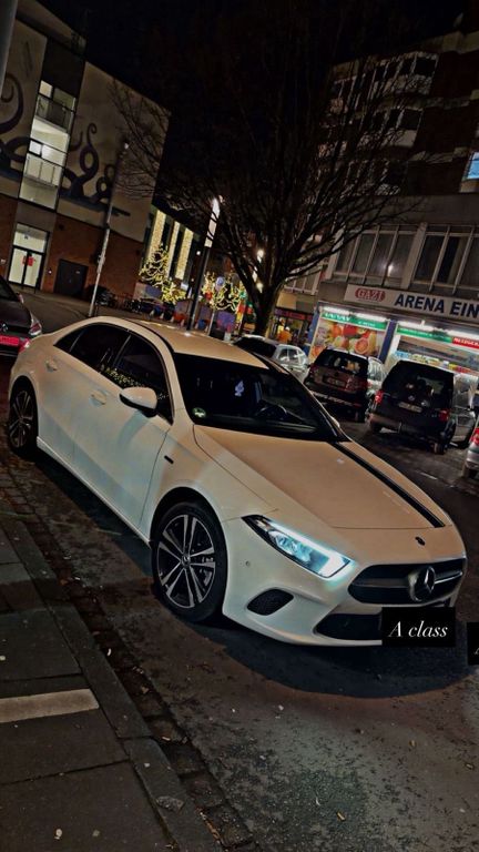 Image of Mercedes-Benz 250