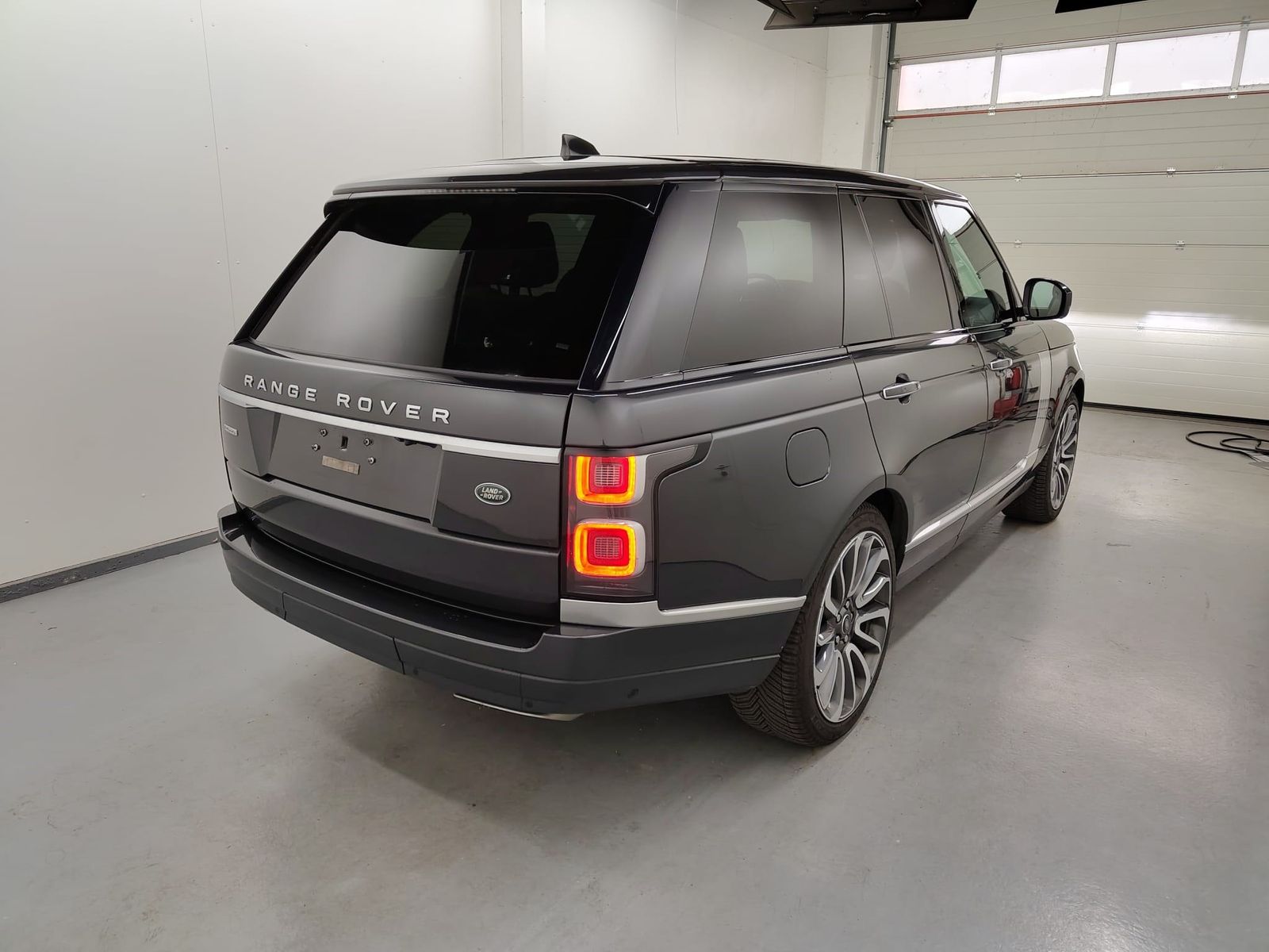LAND ROVER Range Rover  4.4 SDV8 Autobiography Pano LED – Bild 4
