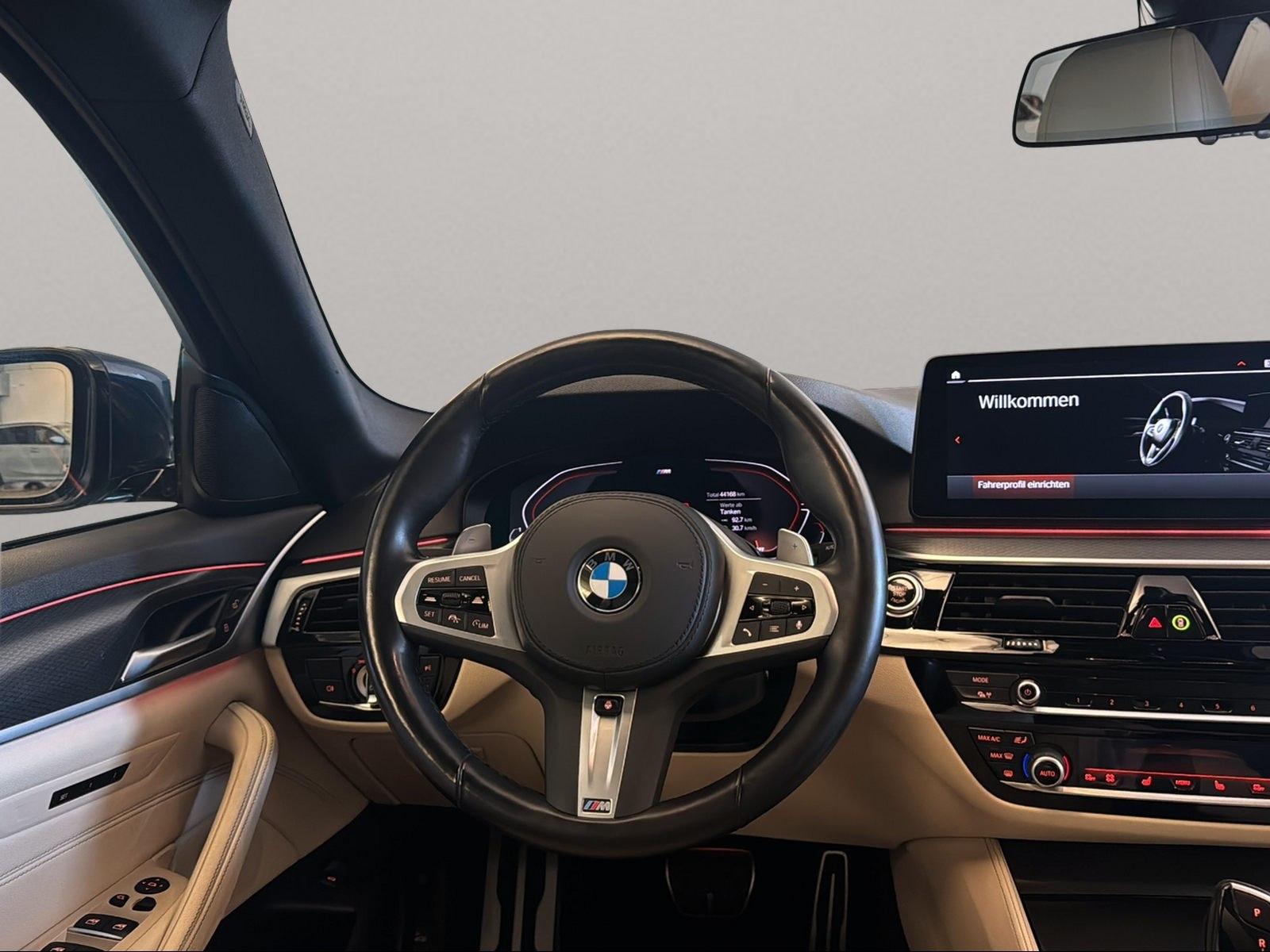 BMW 530d Touring M Sport LiveCockpitProf Head-Up