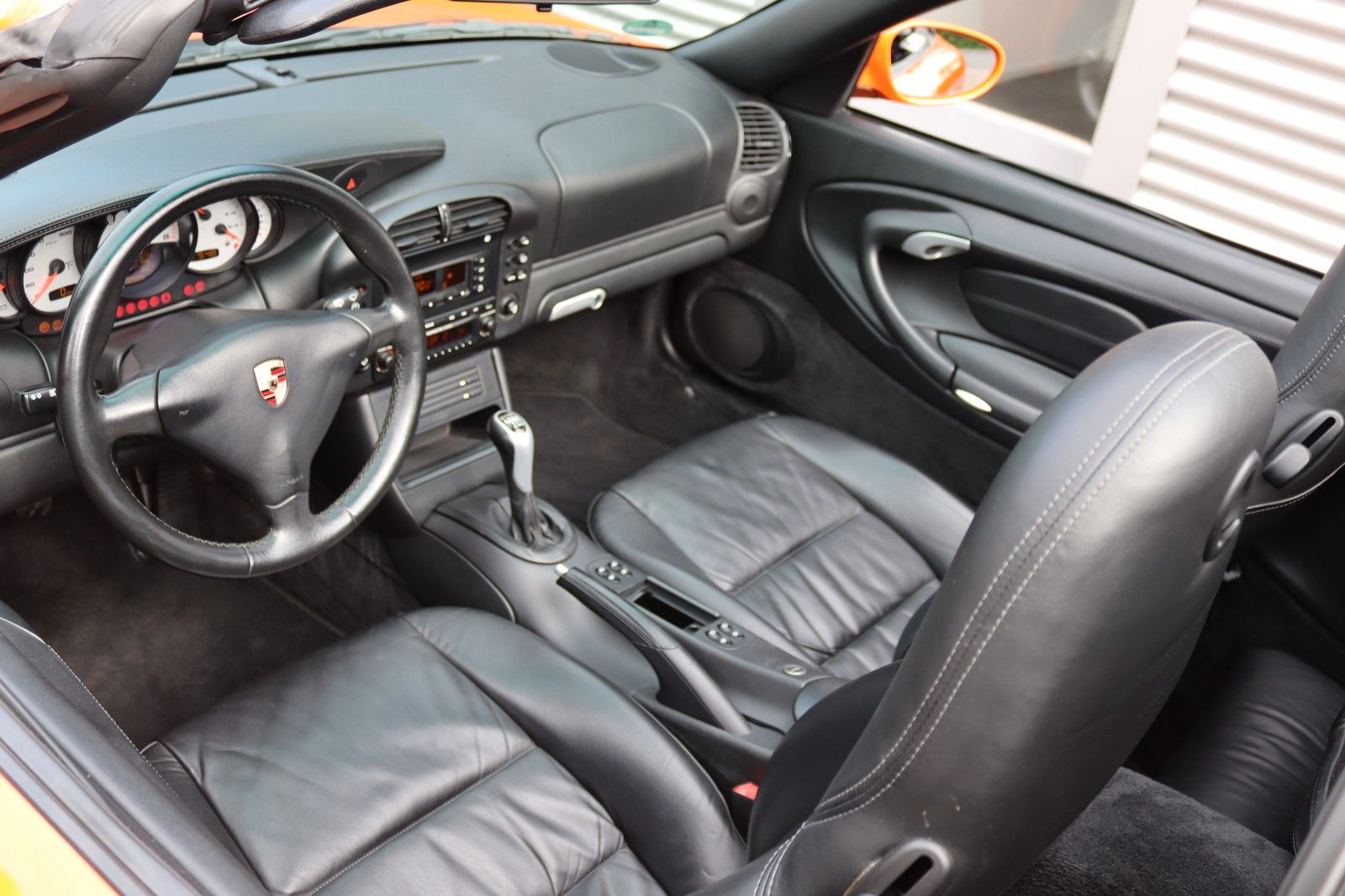 Fahrzeugabbildung Porsche 996 Carrera 4 Cabriolet RAFFLEDER KLAPPENAUSPUFF