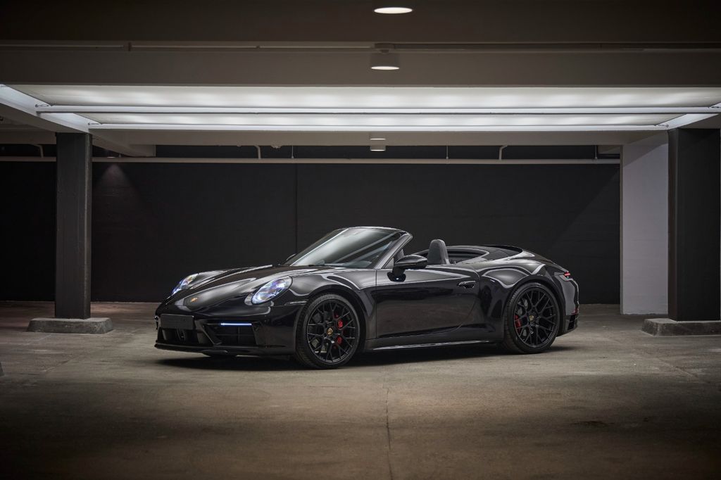 Image of Porsche 992