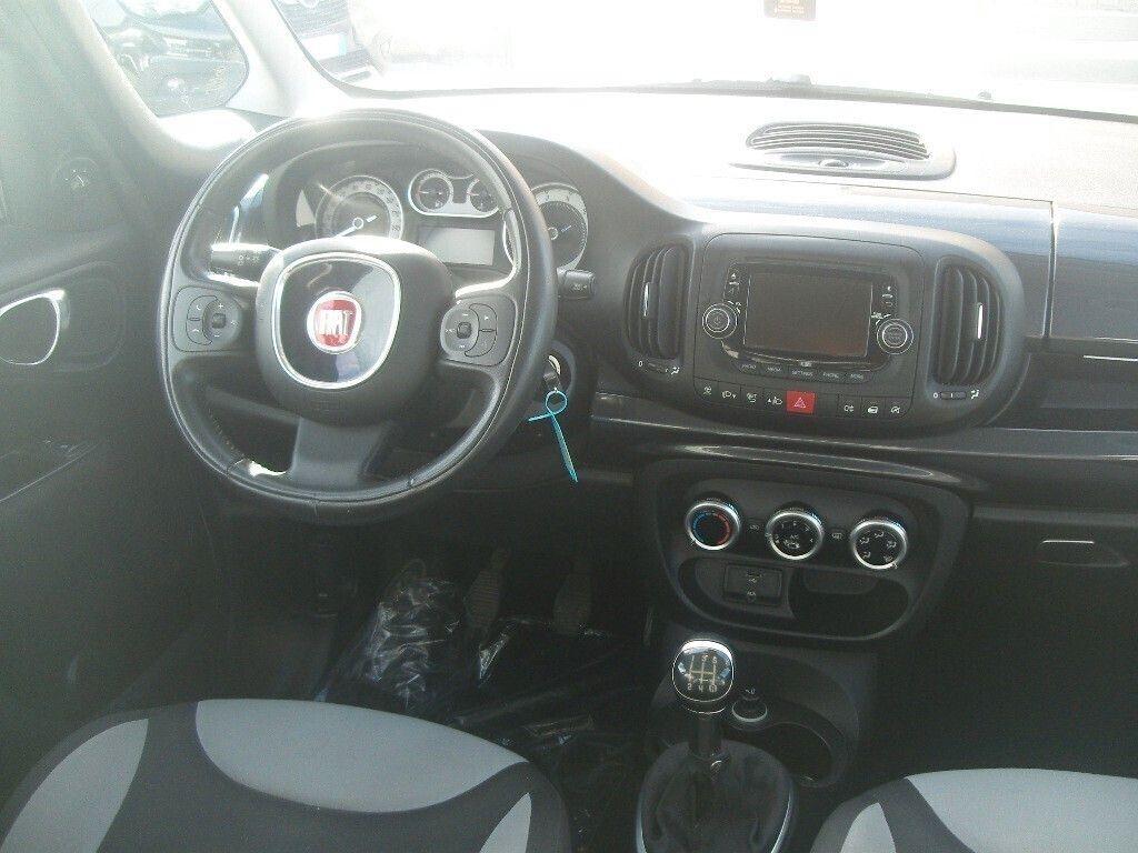 Fiat 500L 2013 — фото 10
