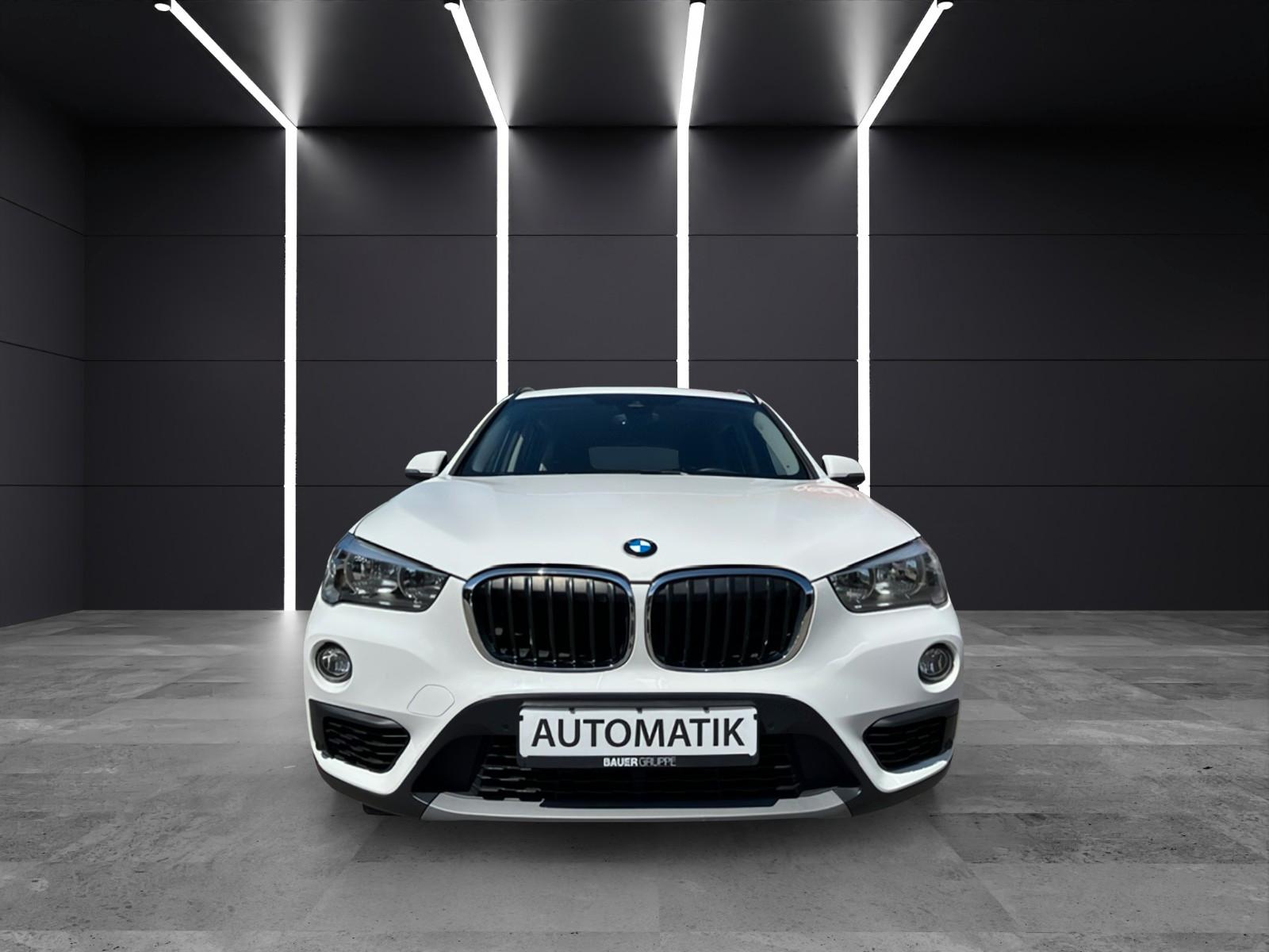 BMW X1 sDrive 18 d Advantage SUV/AHK/Navi/LED/KeylGO
