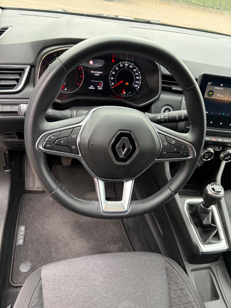 Renault Clio Experience TÜV Neu | 8fach bereift