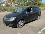 Opel Zafira B Family Automatik 7 Sitze Klima Sitzhzg. - Opel Zafira Gebrauchtwagen in Augsburg