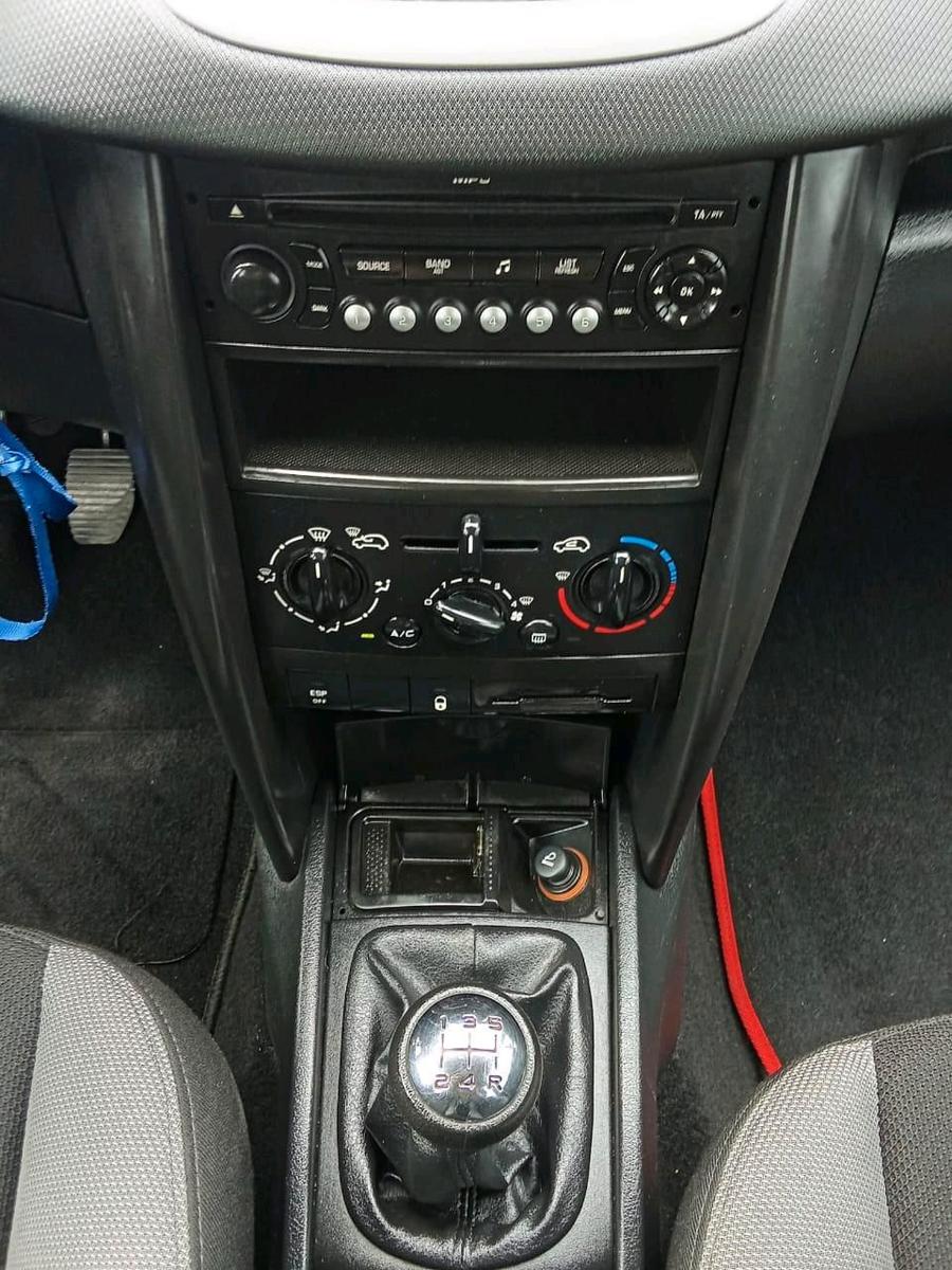 Peugeot 207 2008 — photo 8