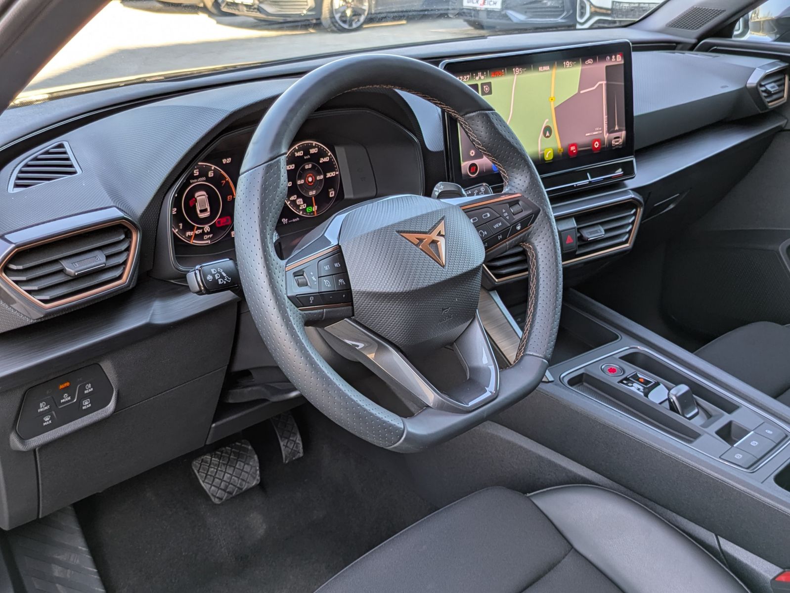 Fahrzeugabbildung CUPRA Leon 1.5 eTSI DSG MATRIX-LED*ACC*APP*KAMERA*18"