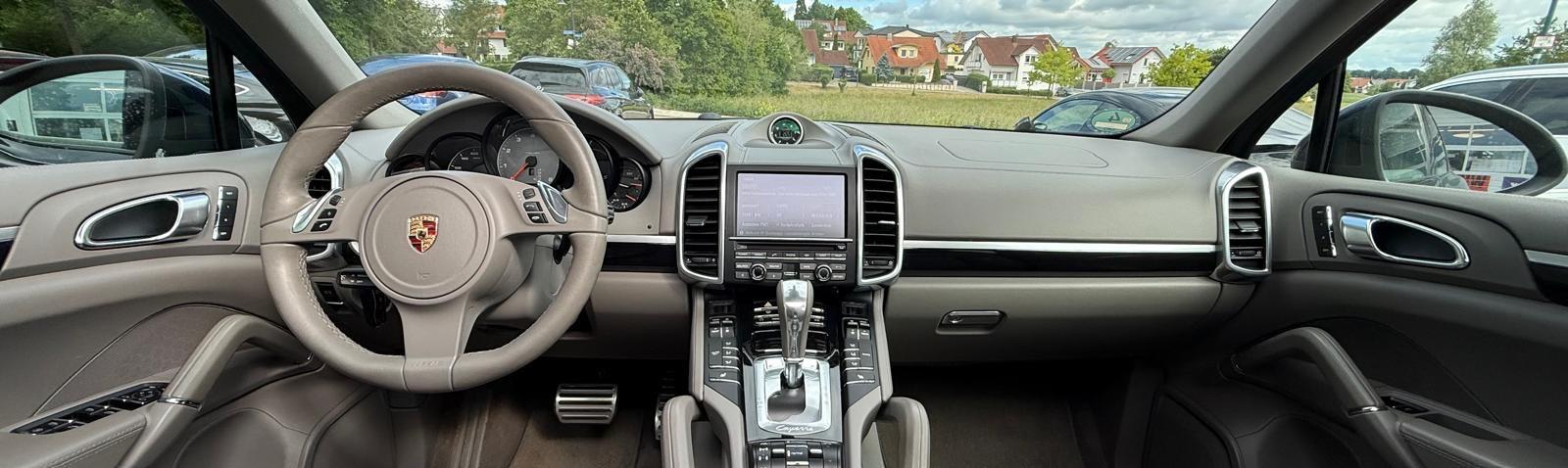 PORSCHE CAYENNE S - TOIT PANO - 2EME MAIN