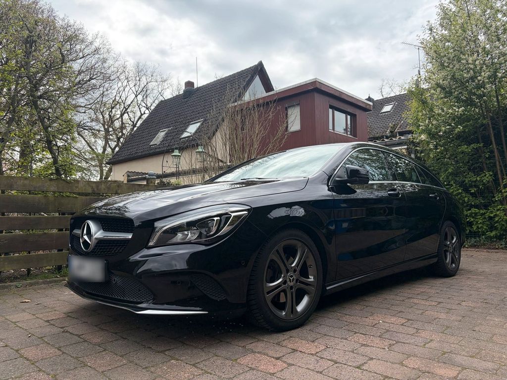 Image of Mercedes-Benz CLA 220