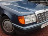 Mercedes-Benz E 200 1. Hand H-Kennzeichen Euro2 Scheckheft - gebrauchte Mercedes-Benz E 200 aus dem Jahr 1991