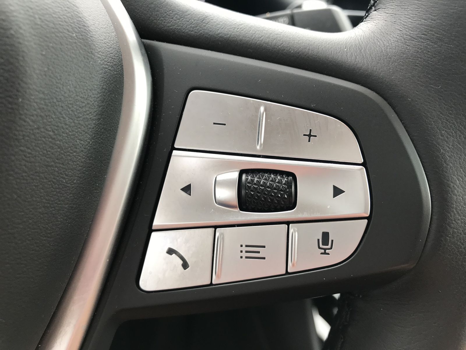 BMW X3 xDrive30e Head-Up HiFi DAB LED WLAN Shz foto 16