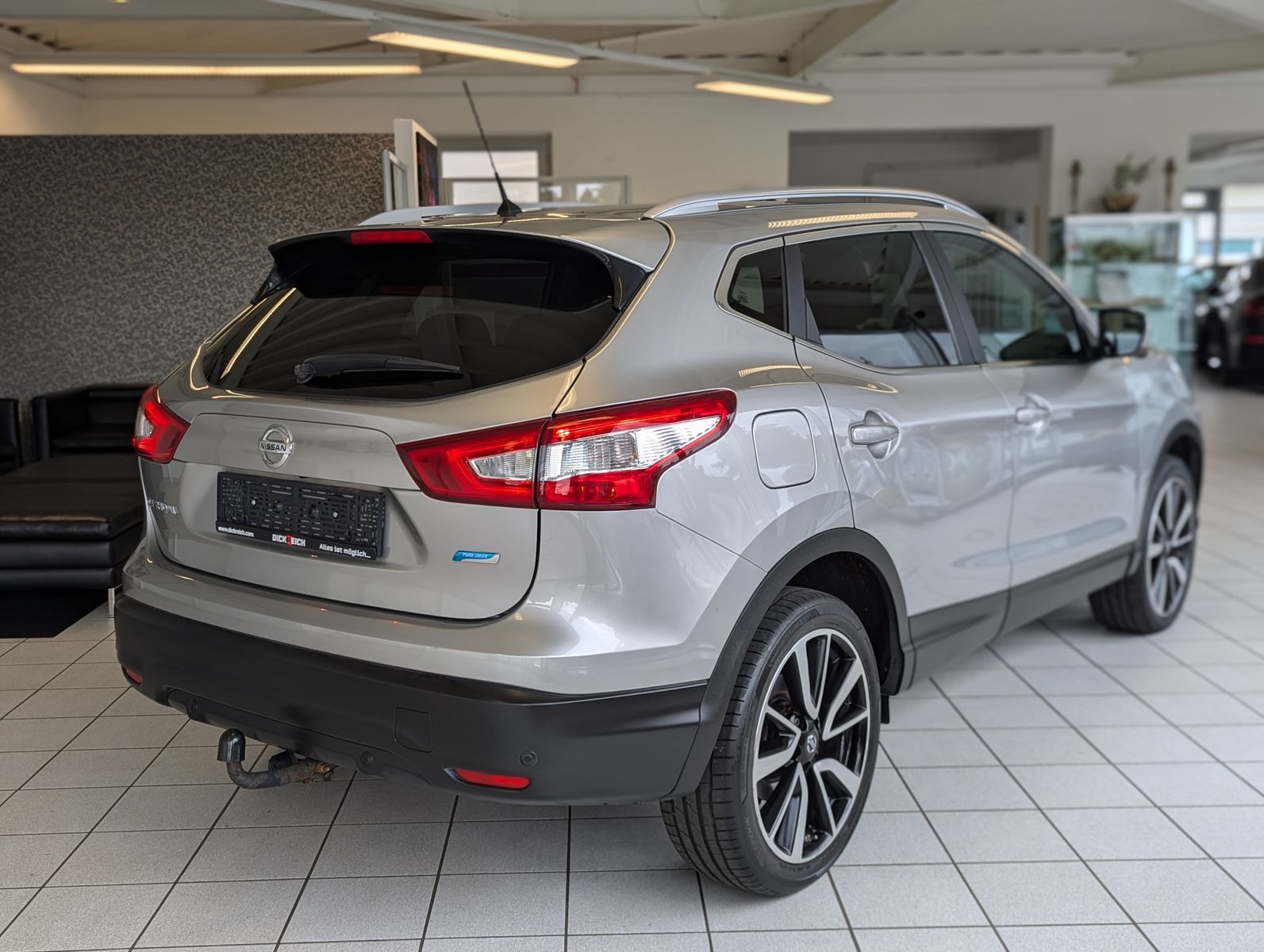 NISSAN Qashqai 1.5d Tekna LED T-Leder 360° Pano AHK 19" - Image 7