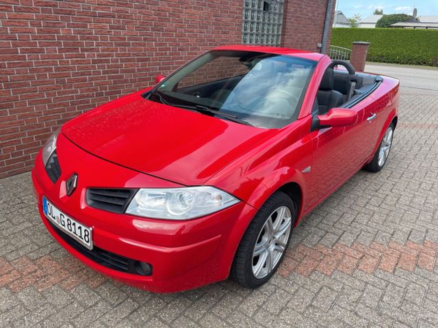 Renault Megane Cabrio mit CarPlay/AndroidAuto TÜV Neu