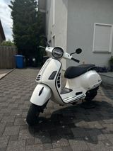 Vespa GTS Super Sport 125  Black Line - VESPA GT 125 L