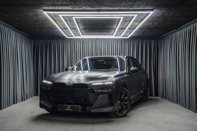 BMW 740 d xDrive *M Sport Pro*Iconic Glow*Theater TV