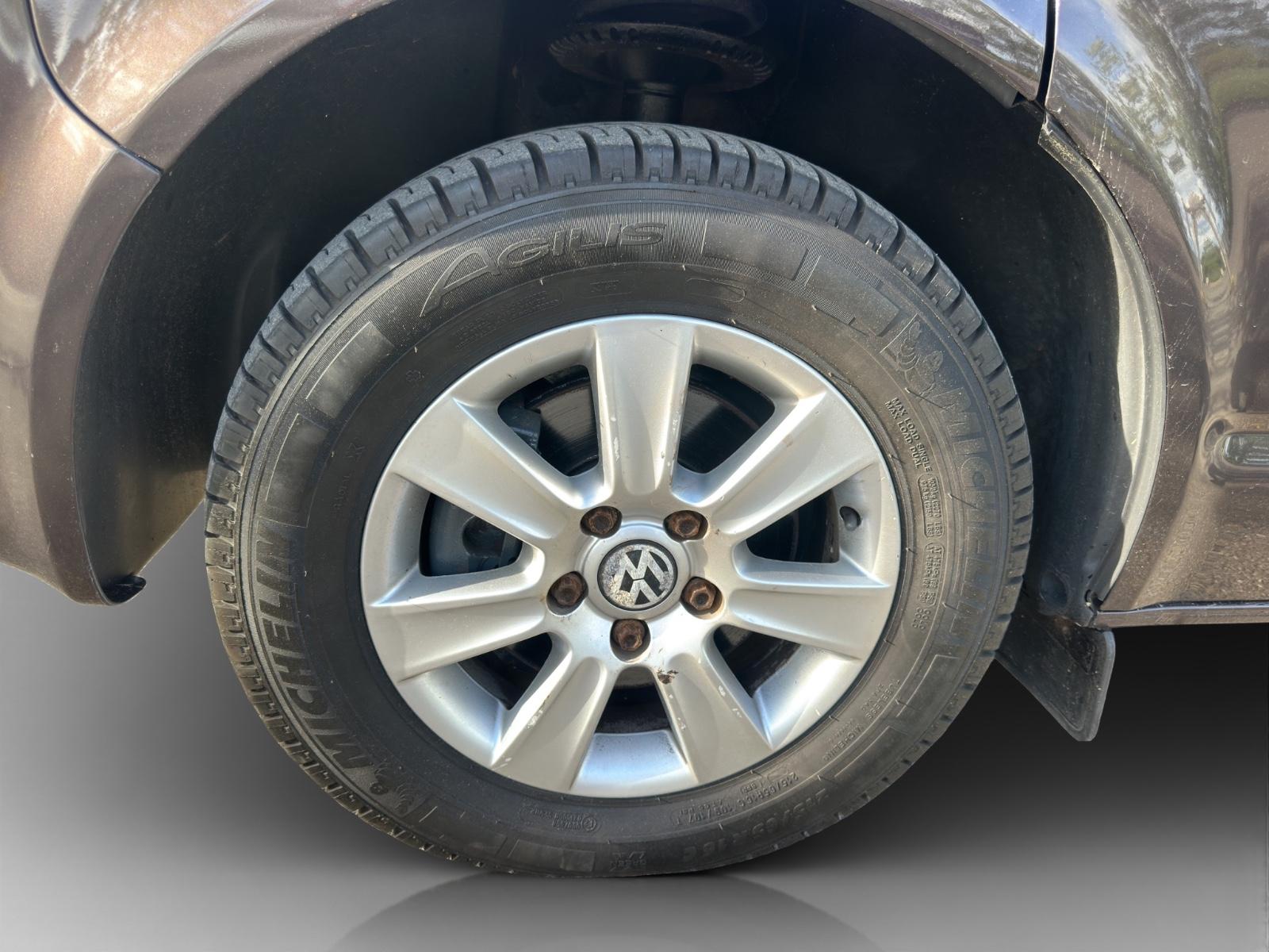 VOLKSWAGEN T5 CALIFORNIA BEACH 140 CH BVA - CHAUFFAGE STATIONNAIRE - ATTELAGE RÉGULATEUR DE VITESSE - VOLANT EN CUIR