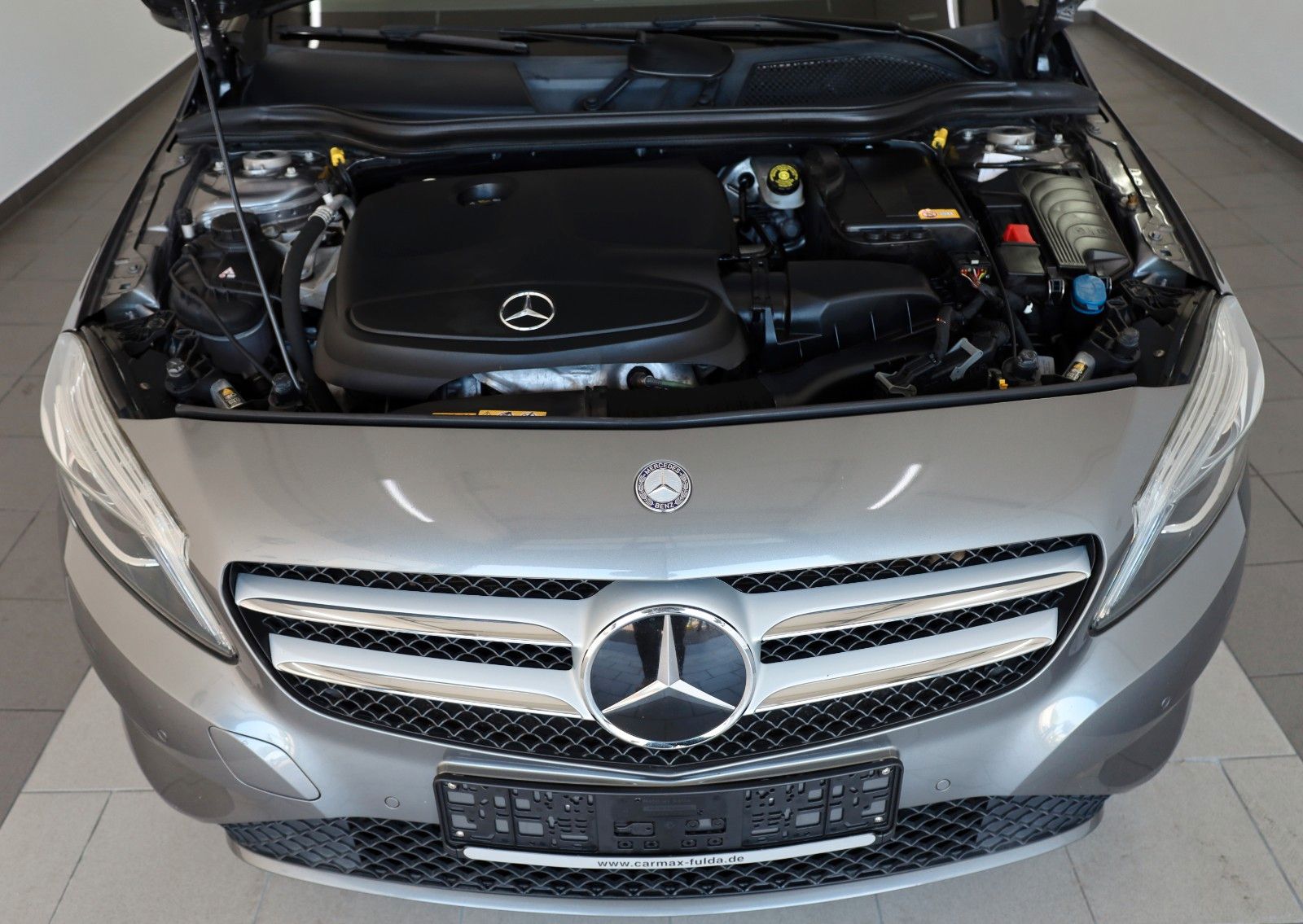 Fahrzeugabbildung Mercedes-Benz A 180 Urban T.Leder,Navi,Xenon,Panorama,SH,PDC