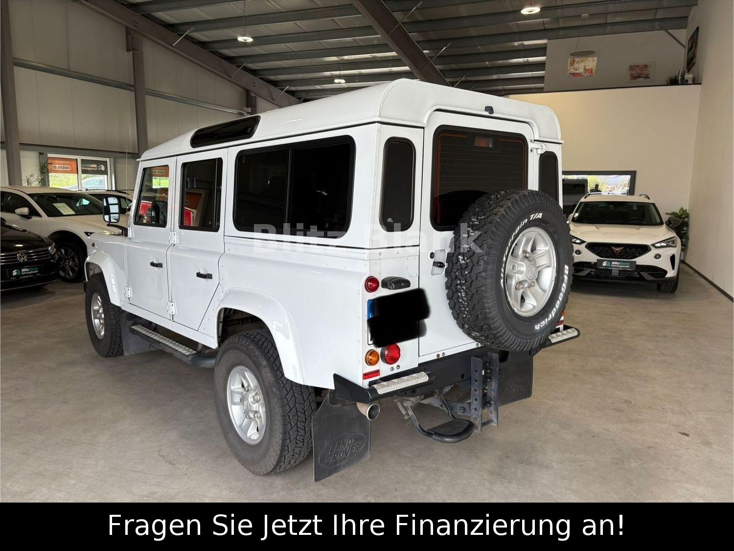 Land Rover Defender 110  Station Wagon