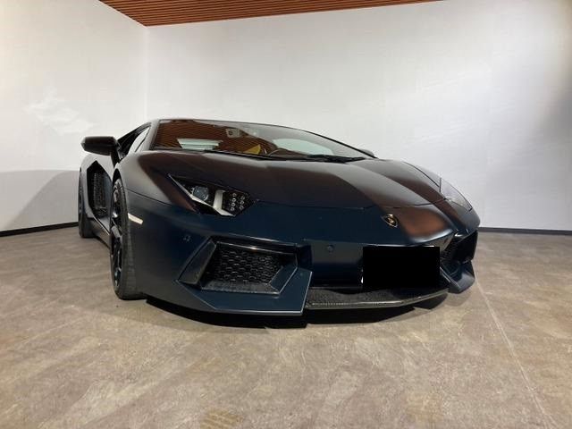 Lamborghini Aventador LP 700-4
