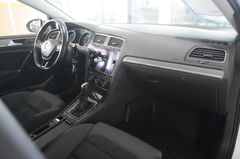 Fahrzeugabbildung Volkswagen Golf VII VARI. 2.0D ALLTRACK 4M NAVI/KAMERA/AHK