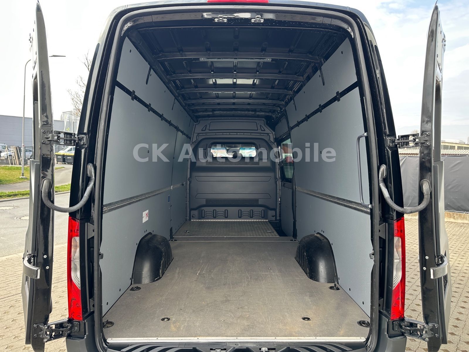 Fahrzeugabbildung Mercedes-Benz Sprinter III Kasten RWD 317 Autom./Maxi/Navi/Kam