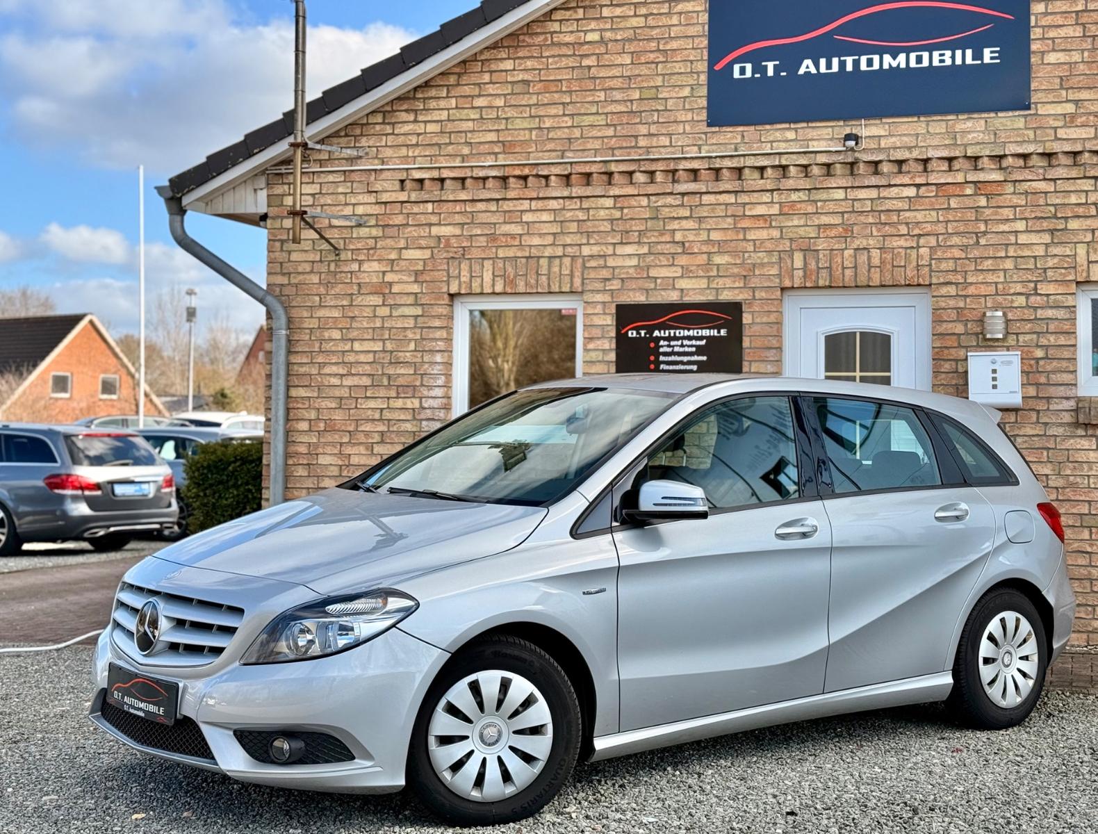 Mercedes-Benz B180 CDI BlueEfficiency|AHK|ACC|Klima|1A