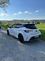 Toyota Corolla 2,0 Hybrid GR Sport GR Sport - Toyota Corolla: GR Sport