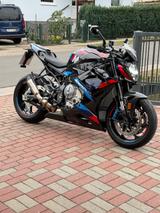 BMW M 1000 R