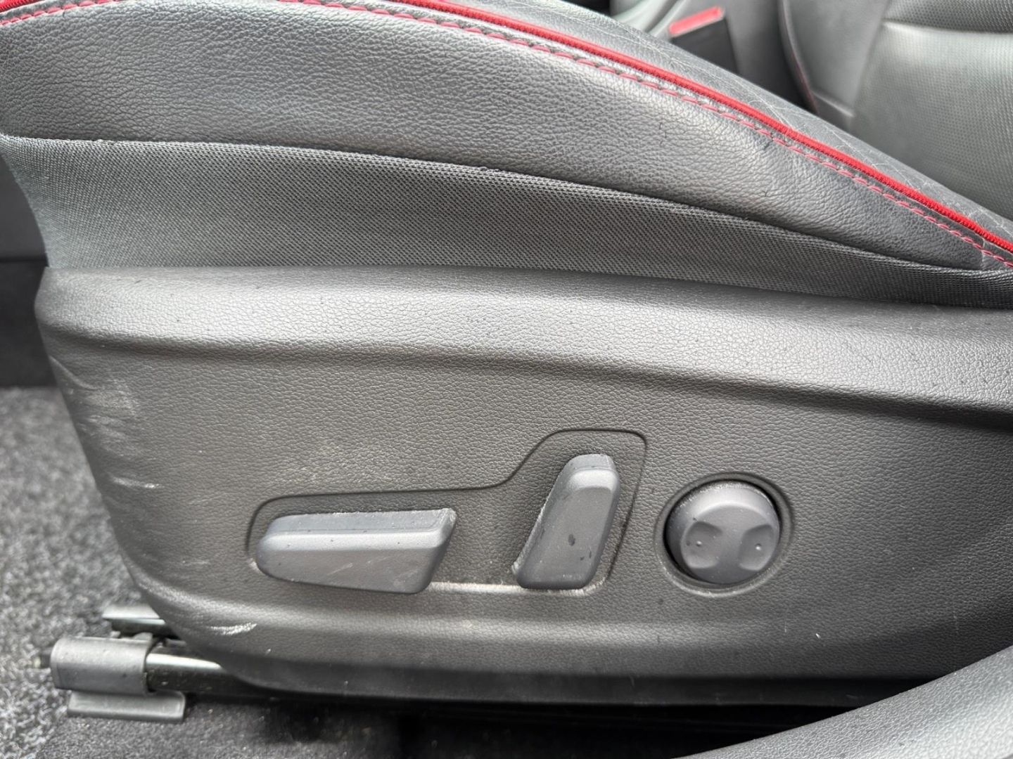 Fahrzeugabbildung Hyundai KONA 1.6T IRON MAN Edition Navigation Rückfahrka