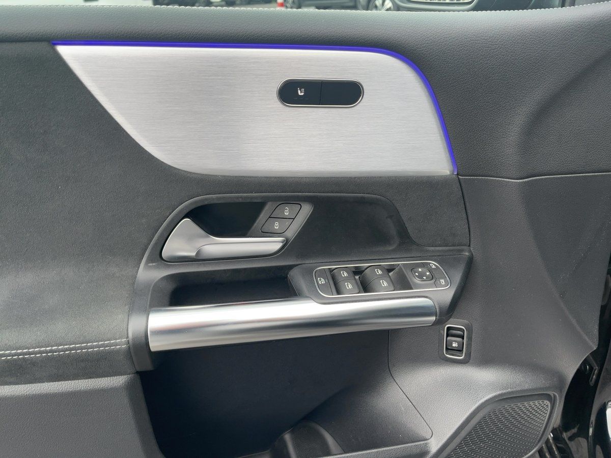 Fahrzeugabbildung Mercedes-Benz B 250 e AMG/Night/Pano/Kamera/LED/18''