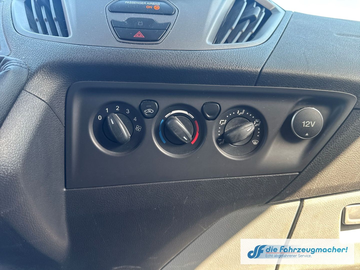 Fahrzeugabbildung Ford Transit Custom Tourneo 300 L1 EXPORT *2041