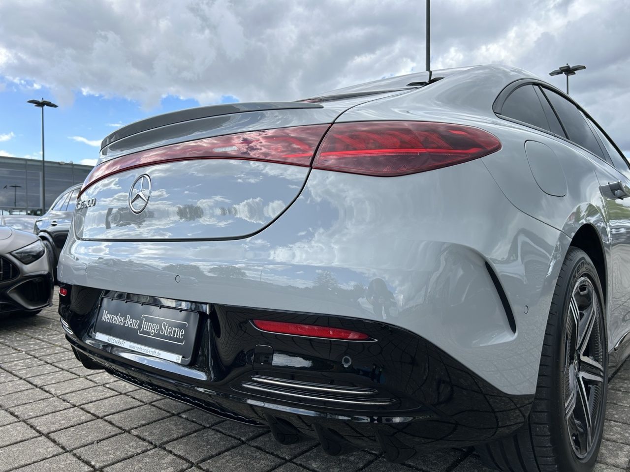 Mercedes-Benz EQE 300 Limousine AMG BURM NIGHT DIGI LIGHT 360 foto 21