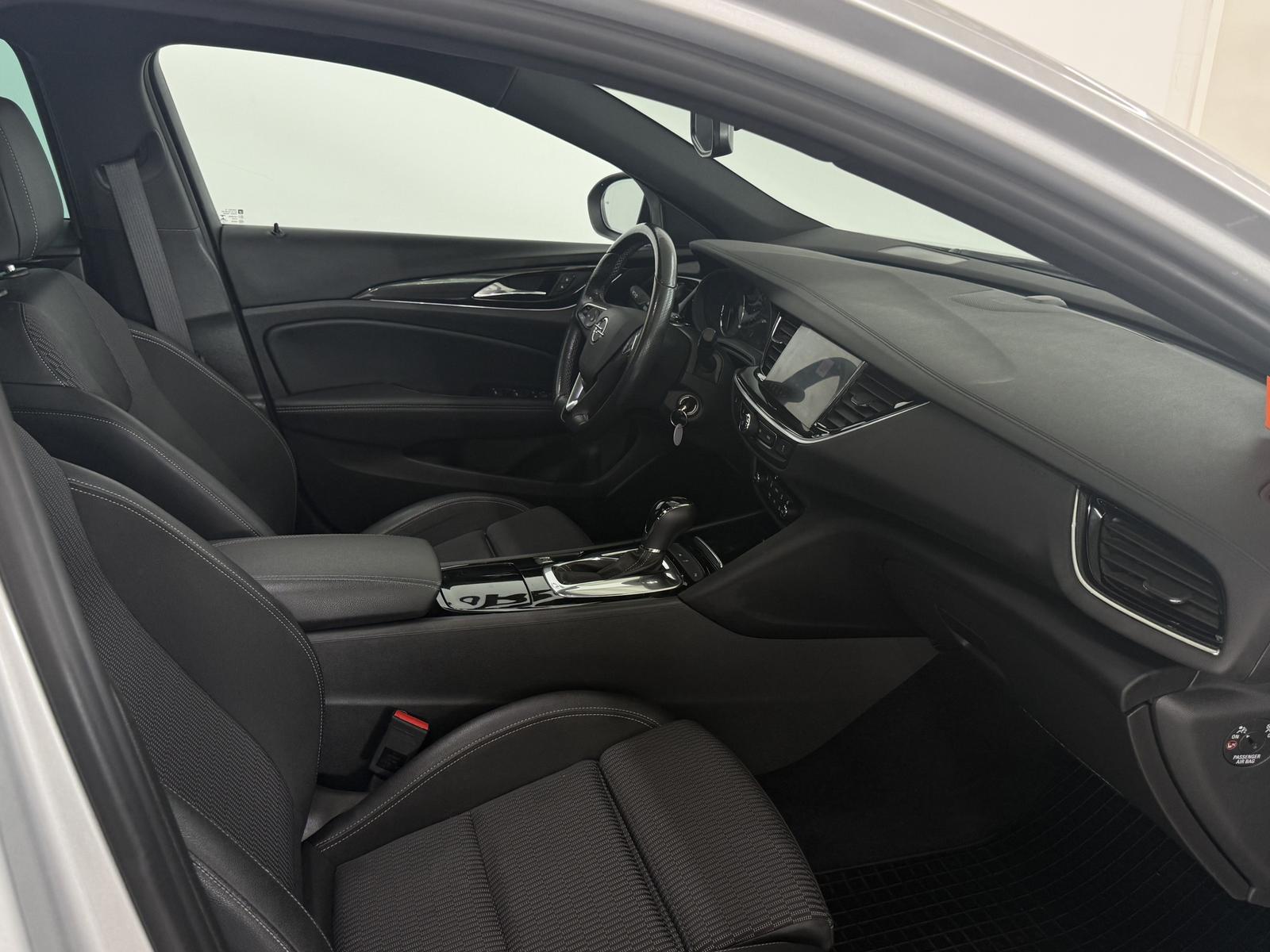 Opel Insignia Elegance 2.0 GS Line Panorama Massage 