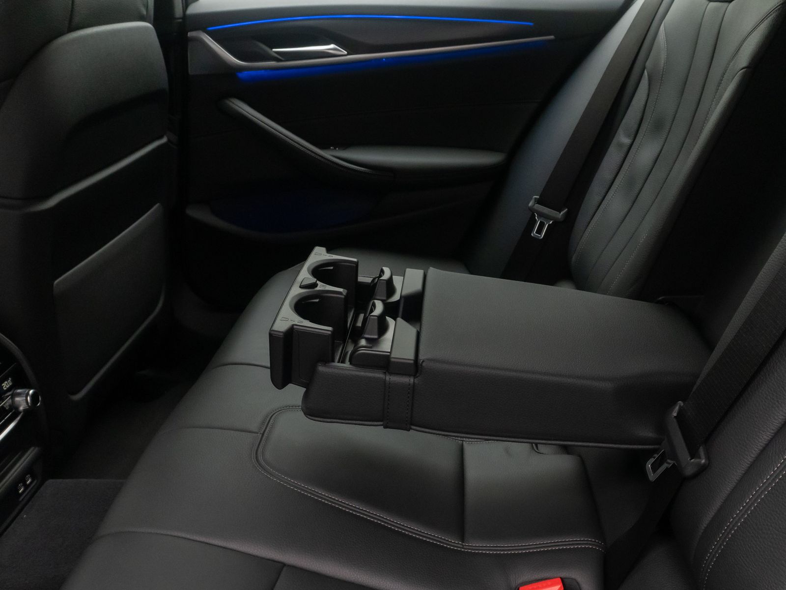 Fahrzeugabbildung BMW 540d xD M Sport Massage HUD Laser Belüftung 20"