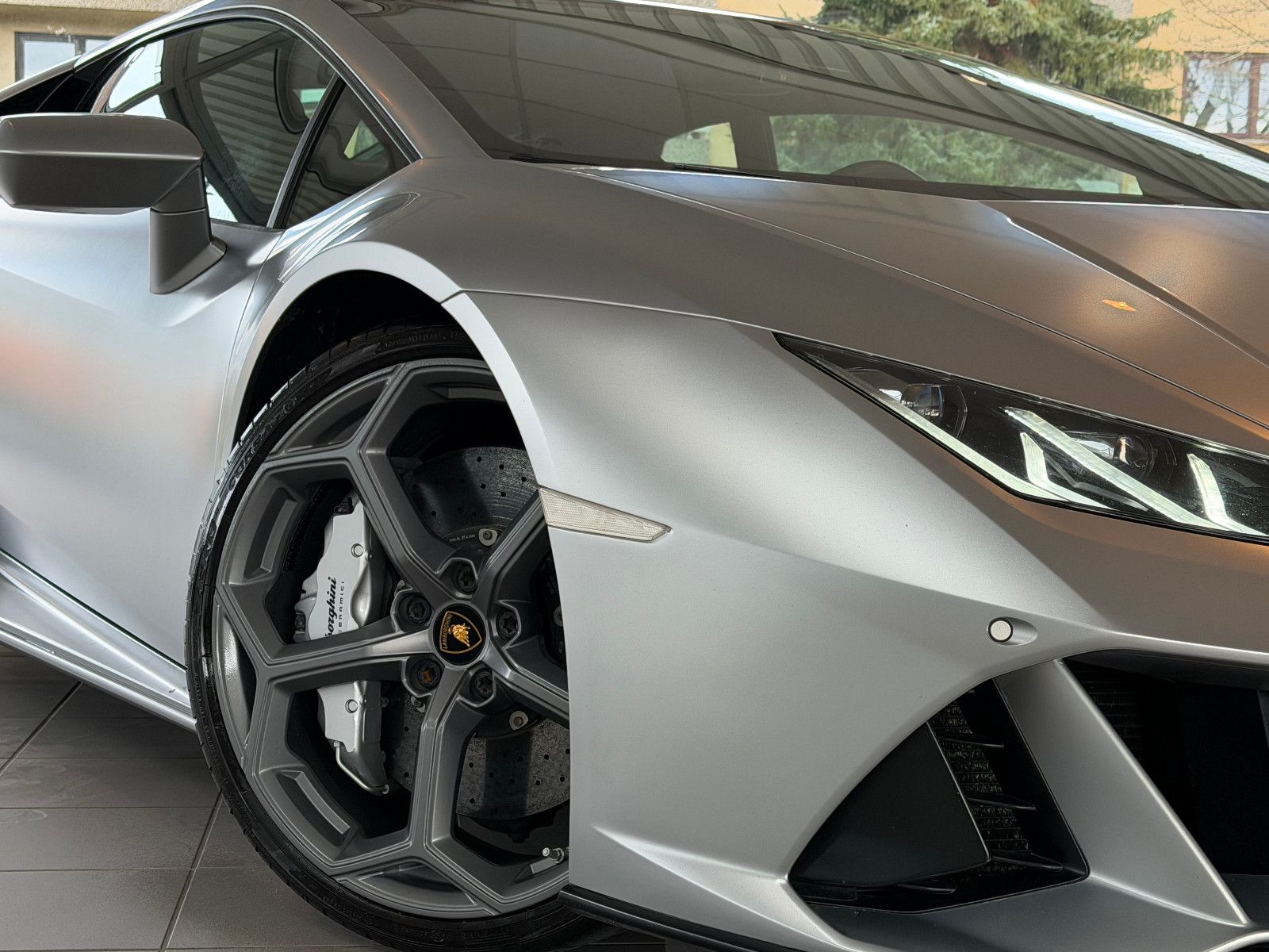 Fahrzeugabbildung Lamborghini Huracán EVO V10 /LIFT/SENSONUM/KAMERA/ACC